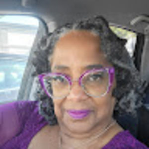 Meet your Posher, Adriene